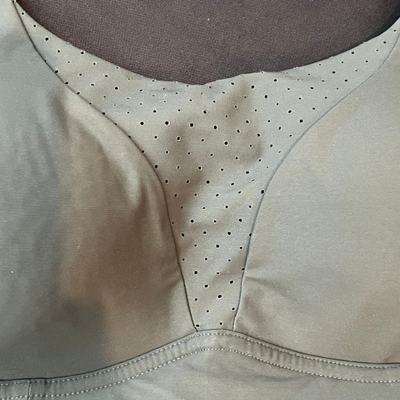 Lululemon Sports Bra - Sage Green - Size 34DD - Picture 2 of 5